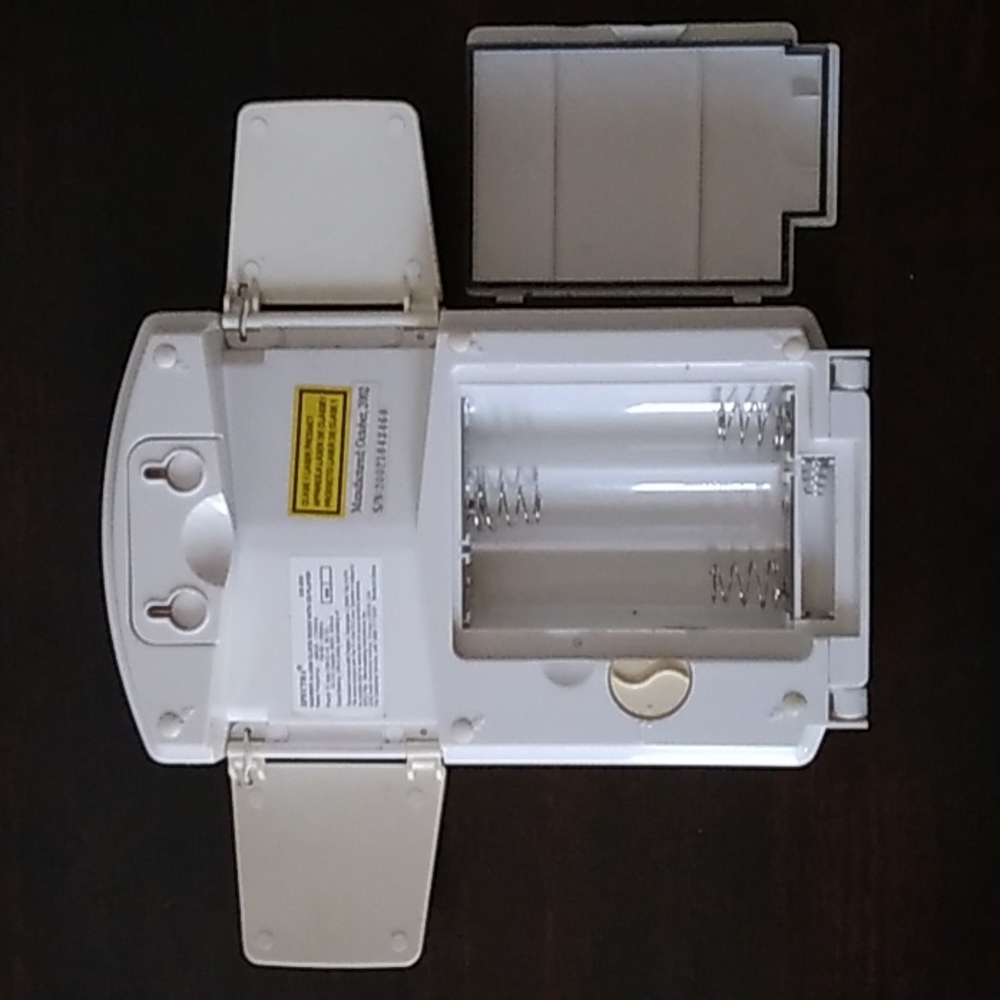 SPECTRA SHOWER COMPACT CD PLAYER WITH RADIO - Picture 4 of 4